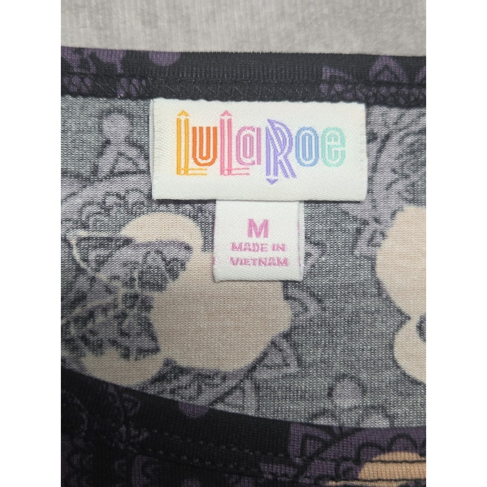LulaRoe Disney Irma Top Shirt Minnie Mouse NWT SIZE M Bows - Picture 3 of 7